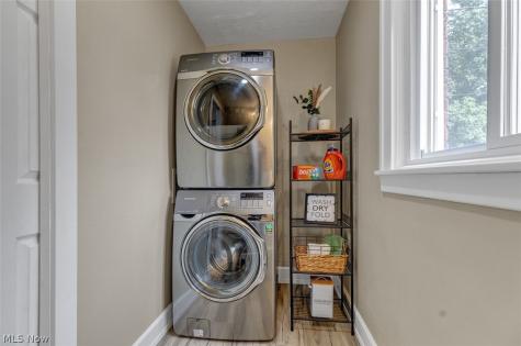 1904 E 34th Street Lorain OH 44055