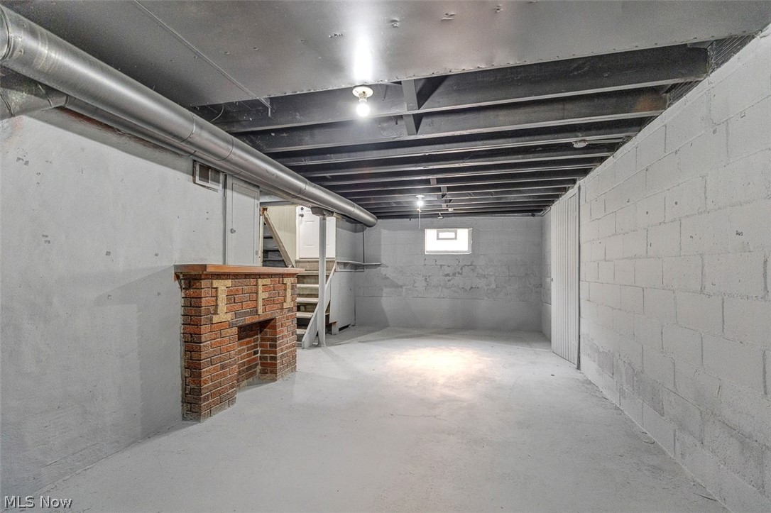 1904 E 34th Street Lorain OH 44055