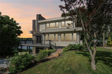 5490 Springlake Road NW Canton OH 44718