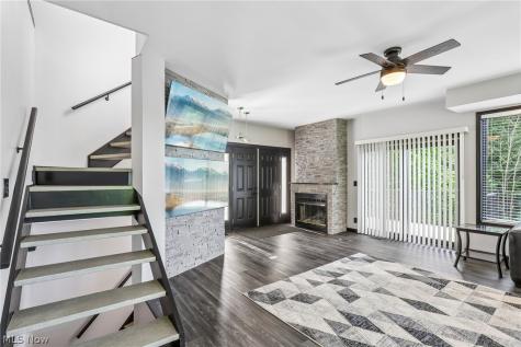 5490 Springlake Road NW Canton OH 44718