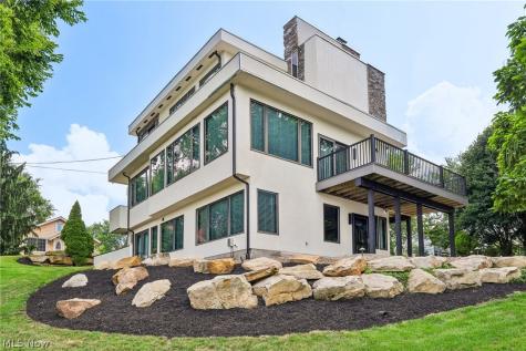 5490 Springlake Road NW Canton OH 44718