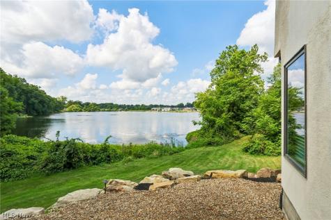 5490 Springlake Road NW Canton OH 44718