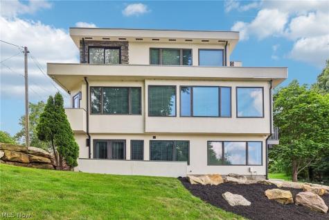 5490 Springlake Road NW Canton OH 44718