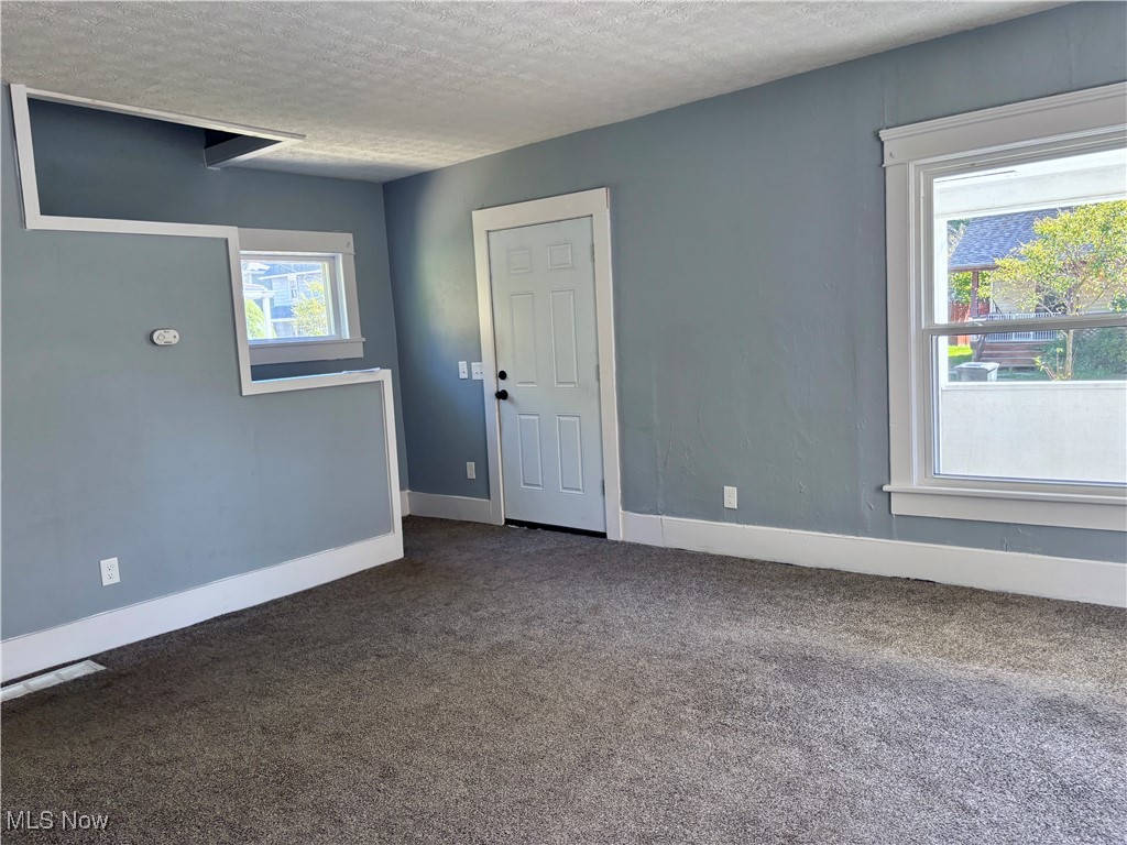 1062 Big Falls Avenue Akron OH 44310