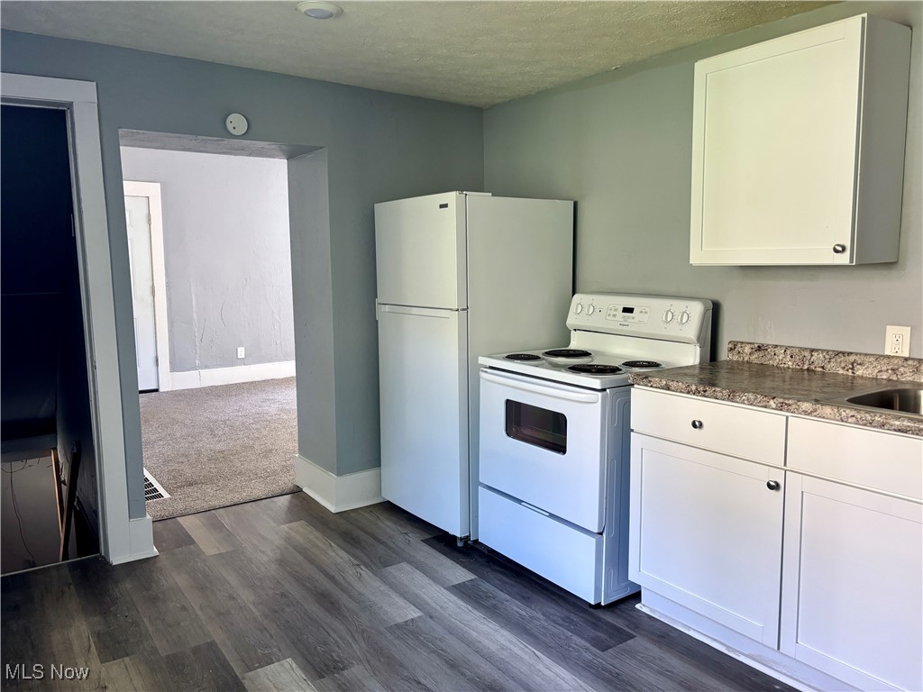 1062 Big Falls Avenue Akron OH 44310