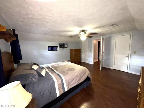 12096 Baumhart Road Amherst OH 44001