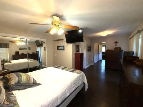 12096 Baumhart Road Amherst OH 44001