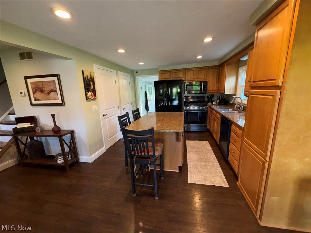 12096 Baumhart Road Amherst OH 44001