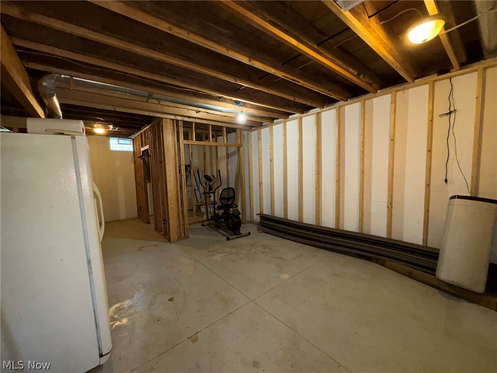 12096 Baumhart Road Amherst OH 44001