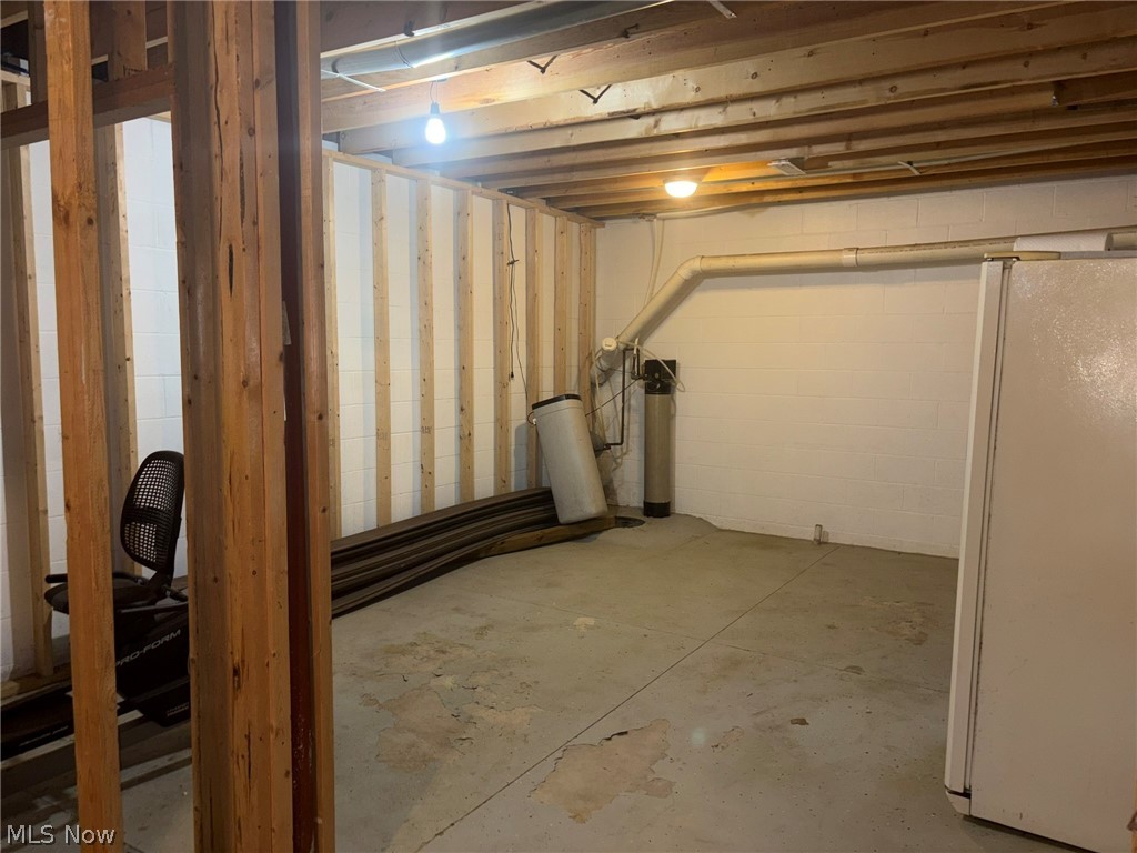 12096 Baumhart Road Amherst OH 44001