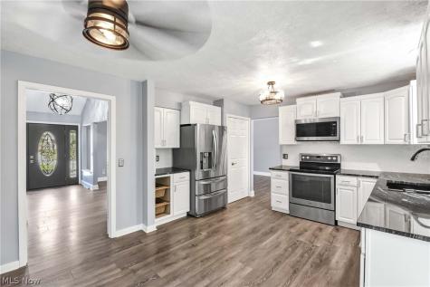 1738 Coes Post Run Westlake OH 44145