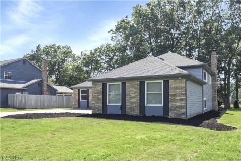 1738 Coes Post Run Westlake OH 44145