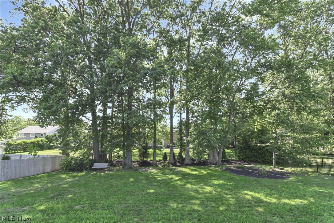 1738 Coes Post Run Westlake OH 44145
