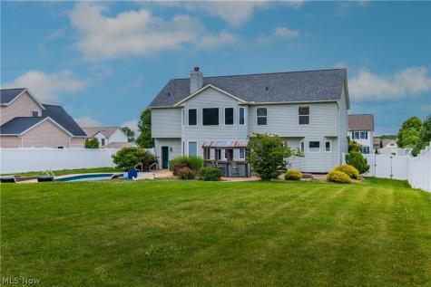 2392 Bowers Street NW Uniontown OH 44685