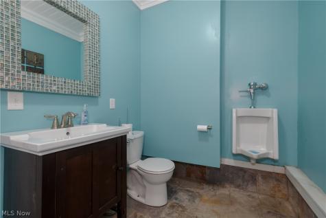 2392 Bowers Street NW Uniontown OH 44685