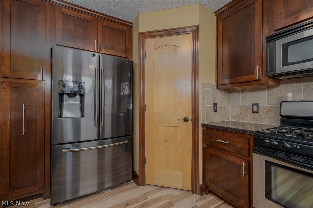 2392 Bowers Street NW Uniontown OH 44685