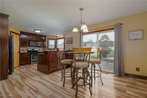 2392 Bowers Street NW Uniontown OH 44685