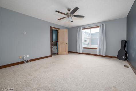 2392 Bowers Street NW Uniontown OH 44685