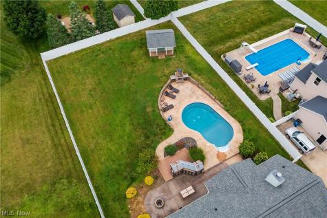 2392 Bowers Street NW Uniontown OH 44685