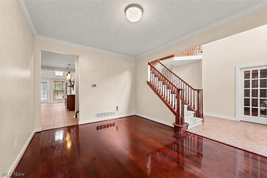 6424 Oak Point Estates Lorain OH 44053