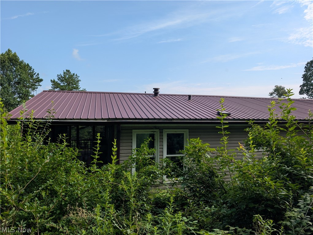 10811 Freedom Road Kimbolton OH 43749