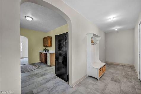 42027 Griswold Road Elyria OH 44035