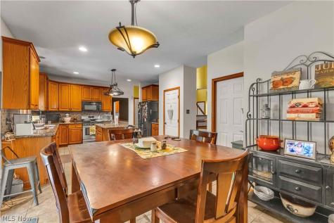 1127 Fireside Trail Broadview Heights OH 44147