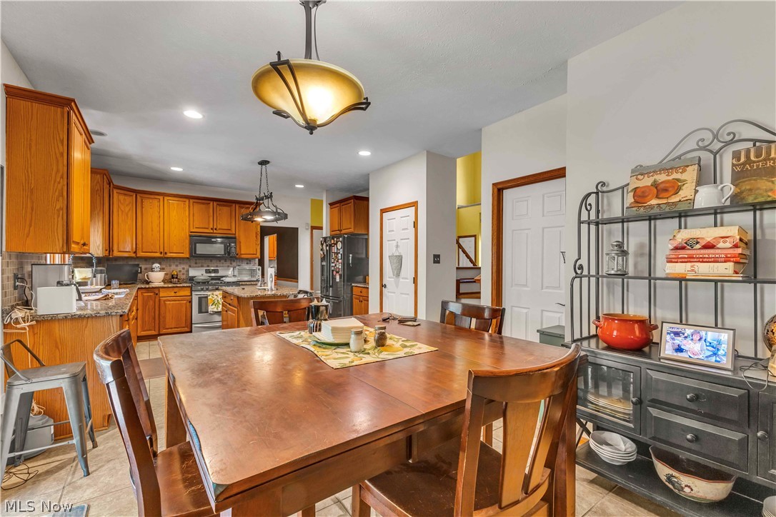 1127 Fireside Trail Broadview Heights OH 44147