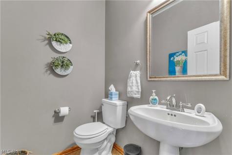 1127 Fireside Trail Broadview Heights OH 44147