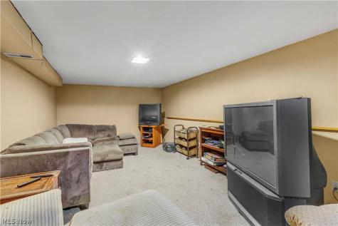 1127 Fireside Trail Broadview Heights OH 44147