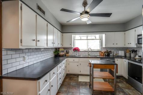 183 Castle Boulevard Akron OH 44313