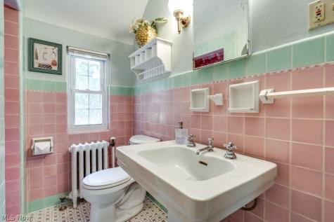 183 Castle Boulevard Akron OH 44313
