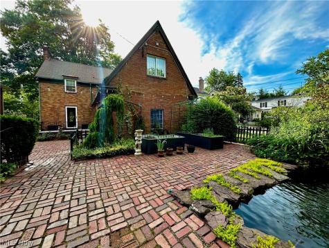 183 Castle Boulevard Akron OH 44313