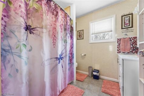 125 E Indiana Avenue Sebring OH 44672