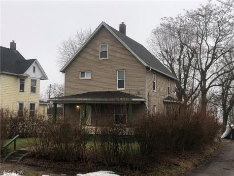 822 Highland Road NE Canton OH 44704