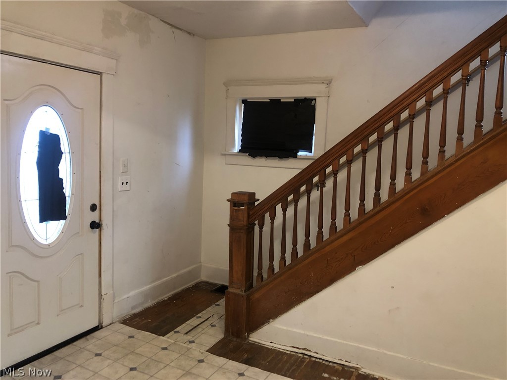 822 Highland Road NE Canton OH 44704
