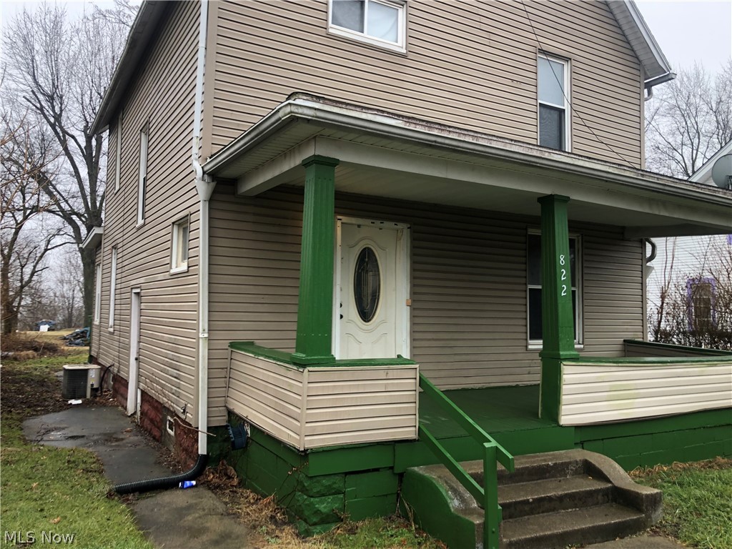 822 Highland Road NE Canton OH 44704