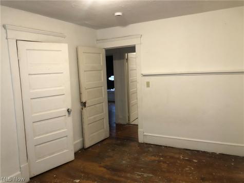 822 Highland Road NE Canton OH 44704