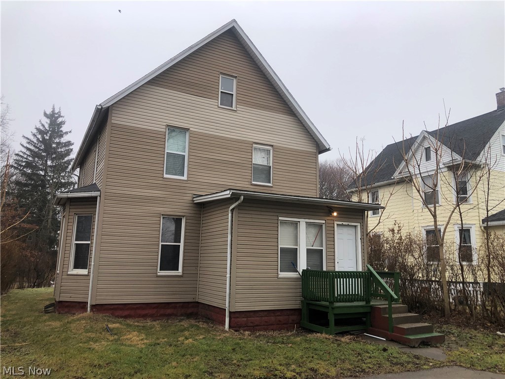 822 Highland Road NE Canton OH 44704
