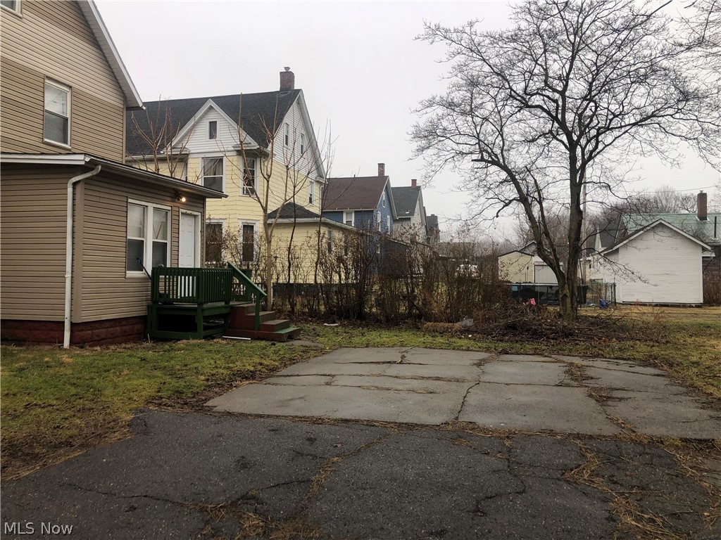 822 Highland Road NE Canton OH 44704
