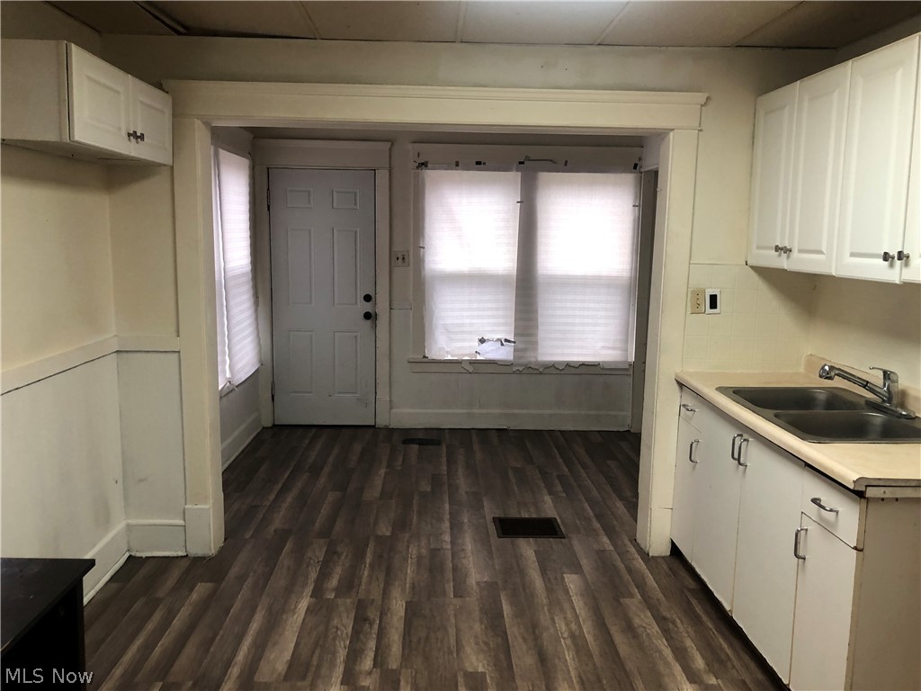 822 Highland Road NE Canton OH 44704