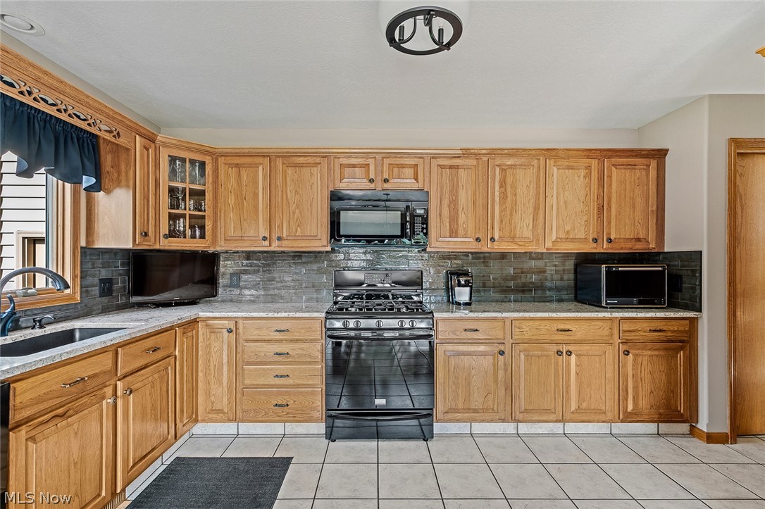 3905 Meander Drive Mineral Ridge OH 44440