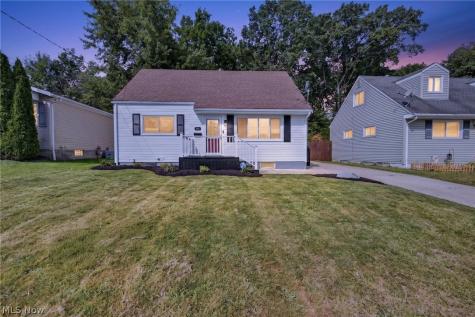 558 Alaho Street Akron OH 44305