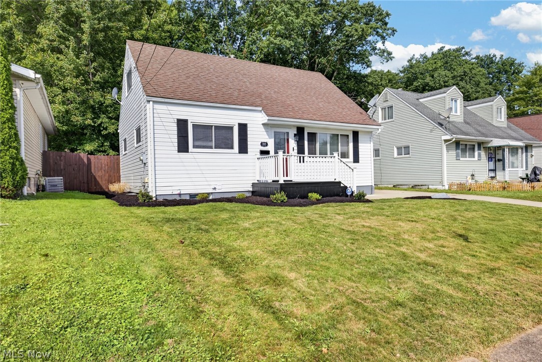 558 Alaho Street Akron OH 44305