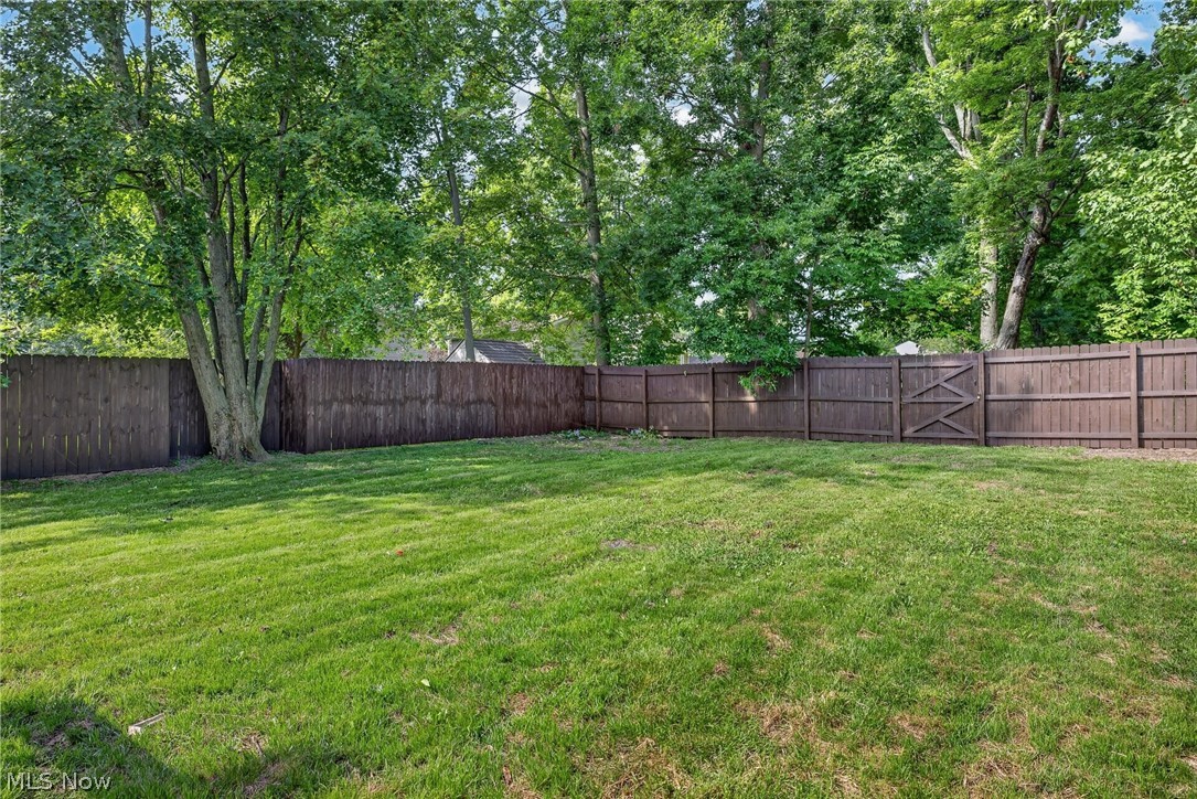 558 Alaho Street Akron OH 44305