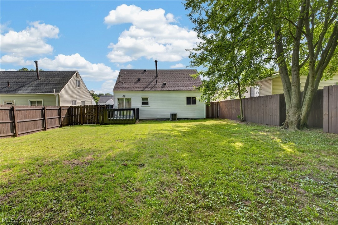 558 Alaho Street Akron OH 44305