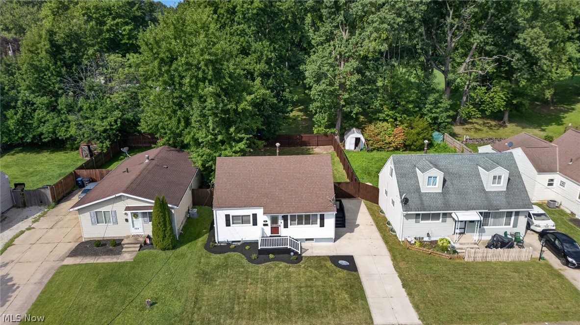 558 Alaho Street Akron OH 44305