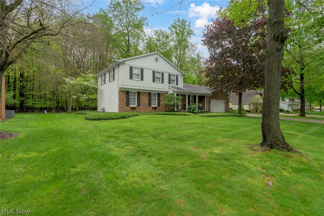 7749 Silver Fox Drive Youngstown OH 44512