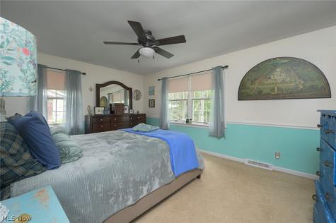 7749 Silver Fox Drive Youngstown OH 44512
