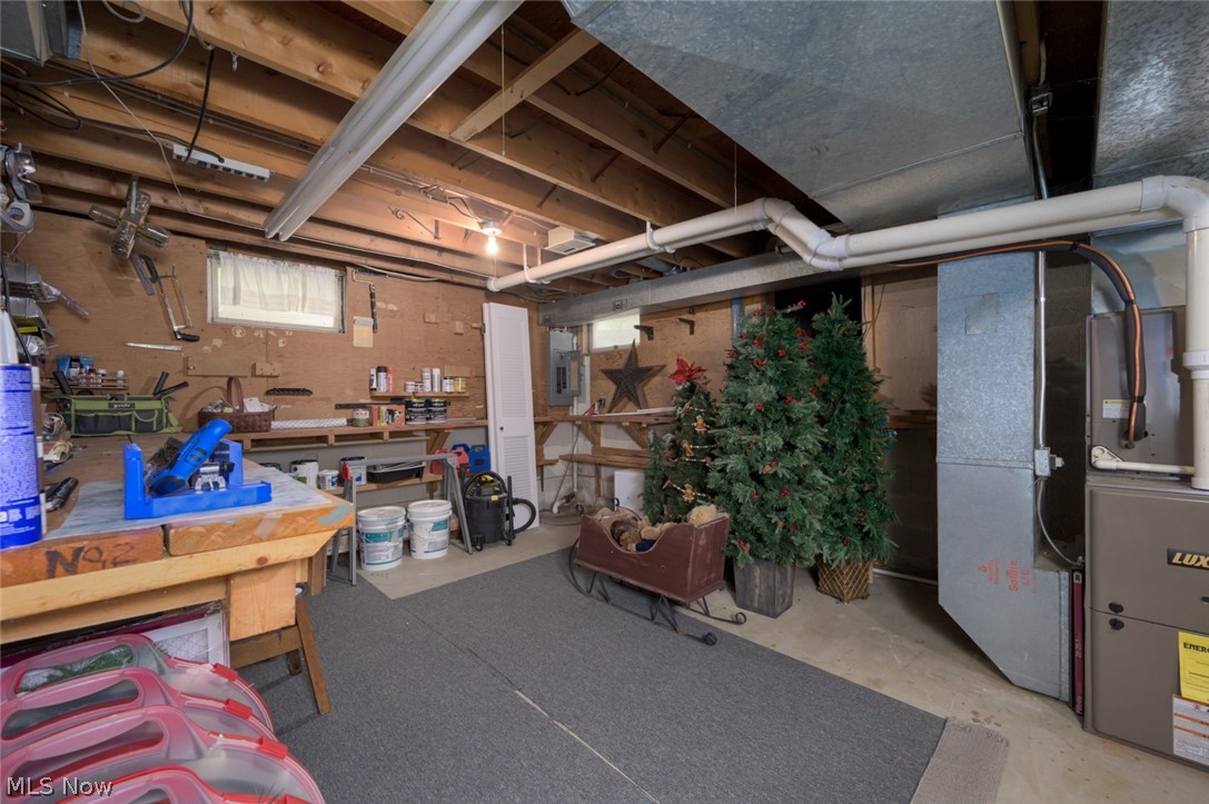 7749 Silver Fox Drive Youngstown OH 44512